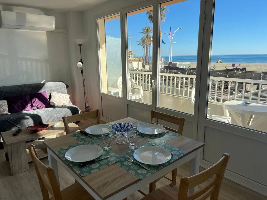 Le Carrousel - Apt Vue Mer - Plage A 10 M - Clim - Wifi Canet-en-Roussillon Buitenkant foto
