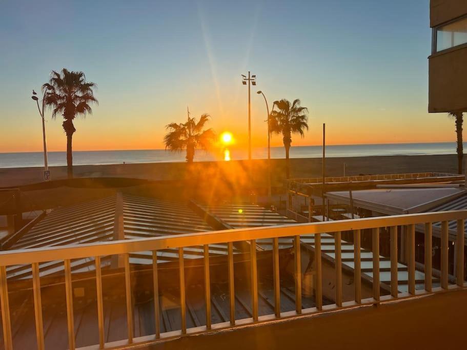 Le Carrousel - Apt Vue Mer - Plage A 10 M - Clim - Wifi Canet-en-Roussillon Buitenkant foto