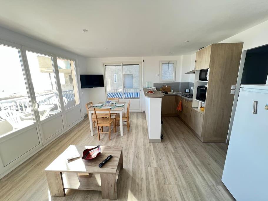 Le Carrousel - Apt Vue Mer - Plage A 10 M - Clim - Wifi Canet-en-Roussillon Buitenkant foto
